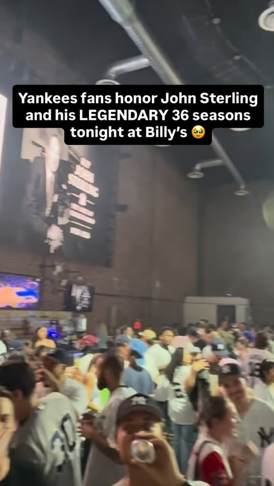 Heroes live forever but legends never die. 

New York Yankees fans pay tribute to the voice of Yankees radio and absolutely legendary broadcaster, John Sterling tonight at @billys_sportsbar 

He never missed a game in over 30 years. 

#TickPick #yankees #johnsterling #nyyankees #mlb