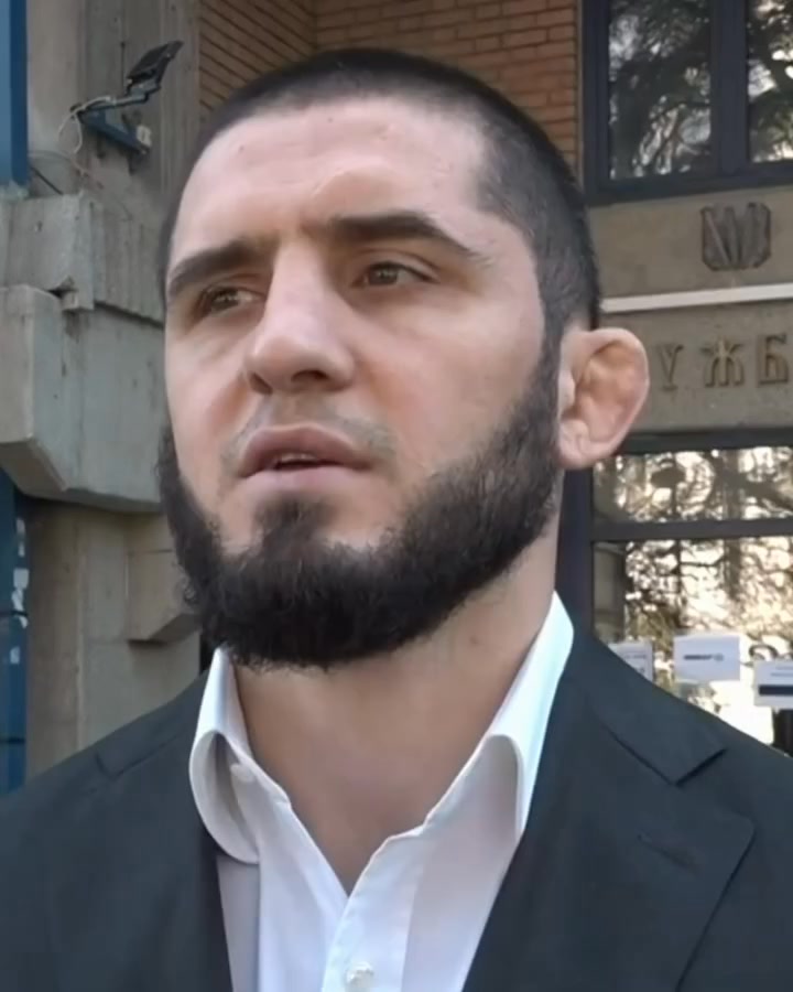 Islam Makhachev is open to the possibility of fighting Ilia Topuria at the White House 👀🔥

Via Telegraf