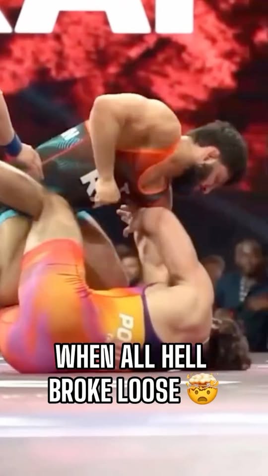 The moment Arman Tsarukyan attacked Georgio Poullas after beating him in a wrestling match 5-3 at #RAF06

🎥: @roejennermedia (IG)