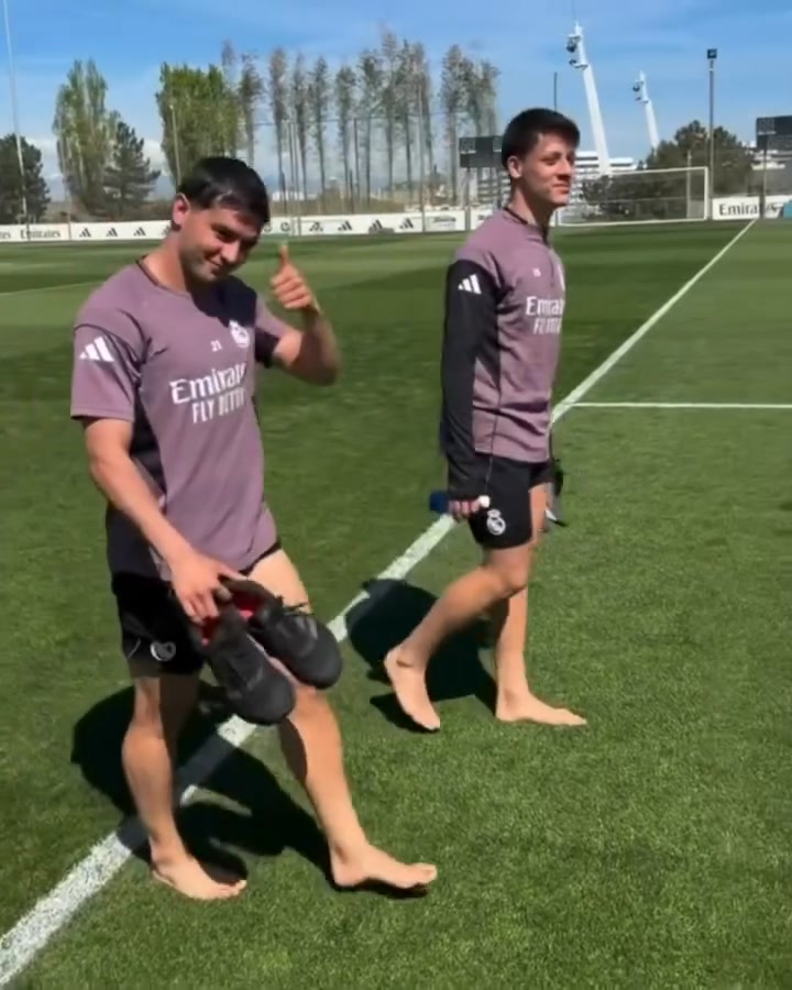 Khabib Nurmagomedov meets Jude Bellingham at Real Madrid training, two worlds collide 🤝⚽️