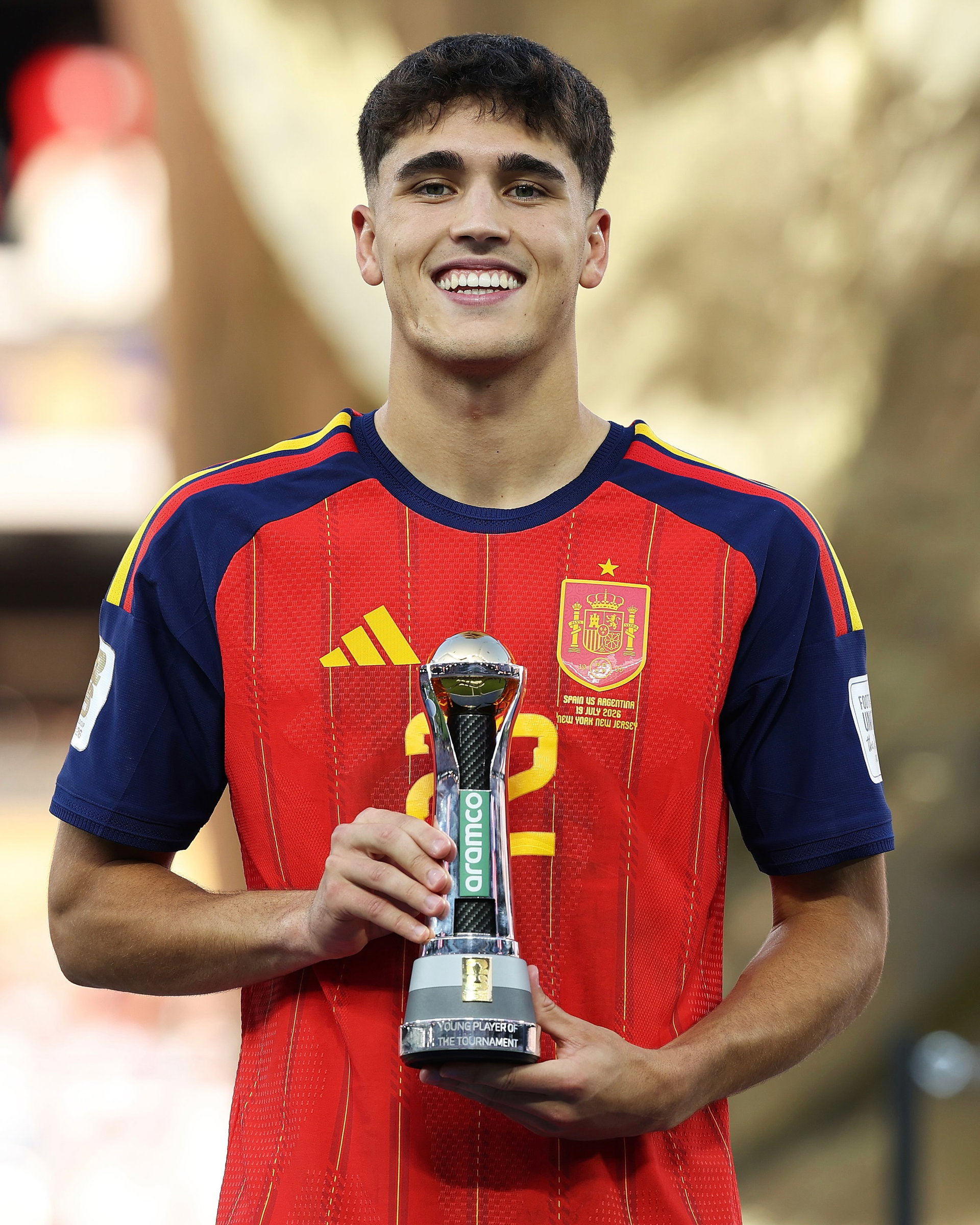 🌍✨ Pau Cubarsí is the 2026 FIFA World Cup Best Young Player. #MadeinLaMasia 

Cubarsí, escollit millor jugador jove del Mundial 2026.
📷 @fifa