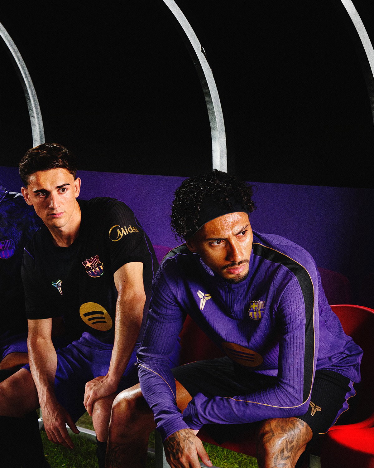 Wear the colours. Chase greatness.
Every challenge builds confidence. Every victory builds legacy.
Introducing the FC Barcelona x Kobe 2026/27 Away Kit.
@nikefootball