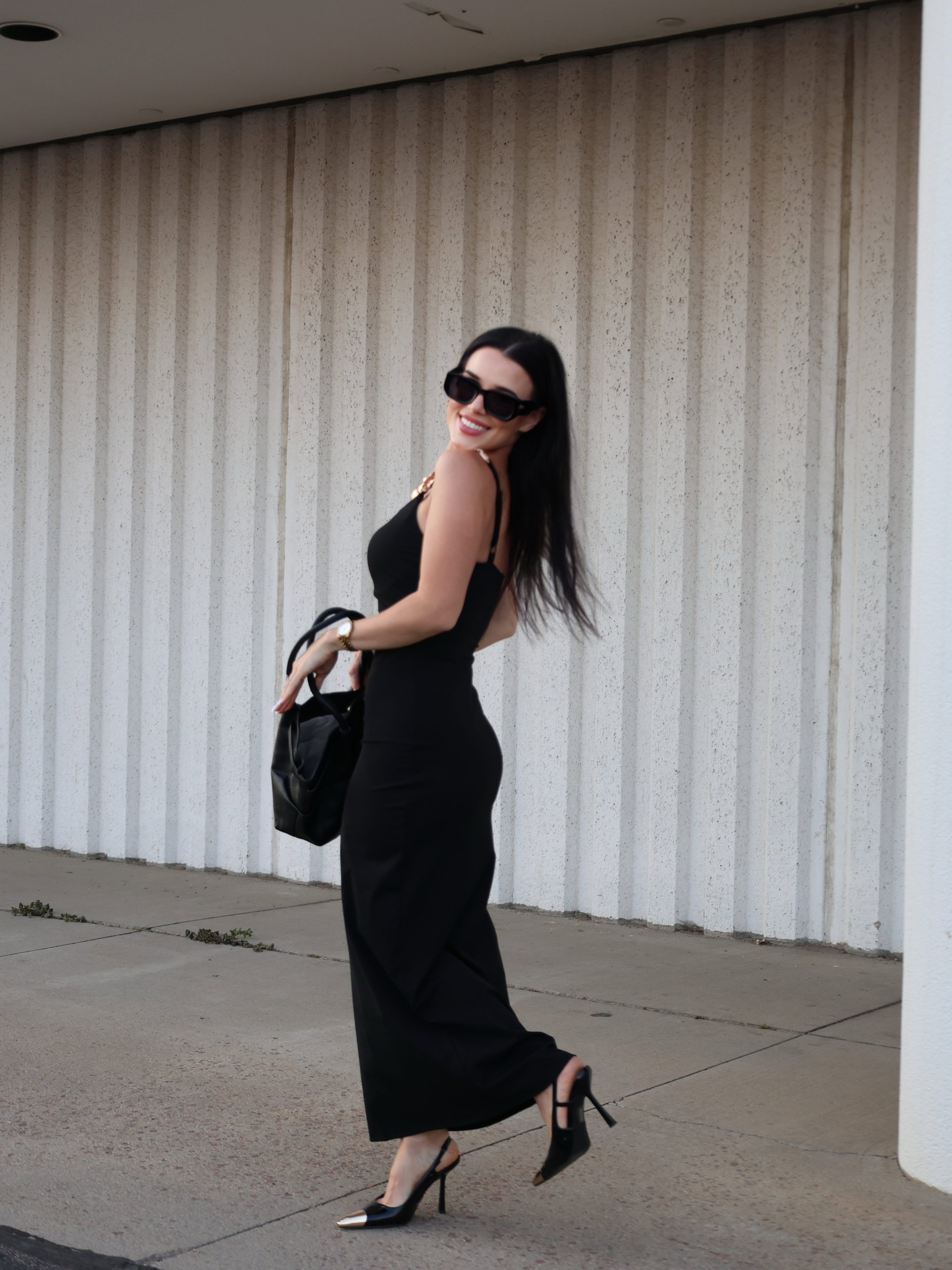 🖤😎

Follow: CovetEZ,COSMINA,Athîral on SHEIN and use 🎫
 
F7USjuliaborishkevich3140  to enjoy exclusive discounts! ✨💃
@sheinofficial @shein_us 

#SHEINtrends
#sheinpartner