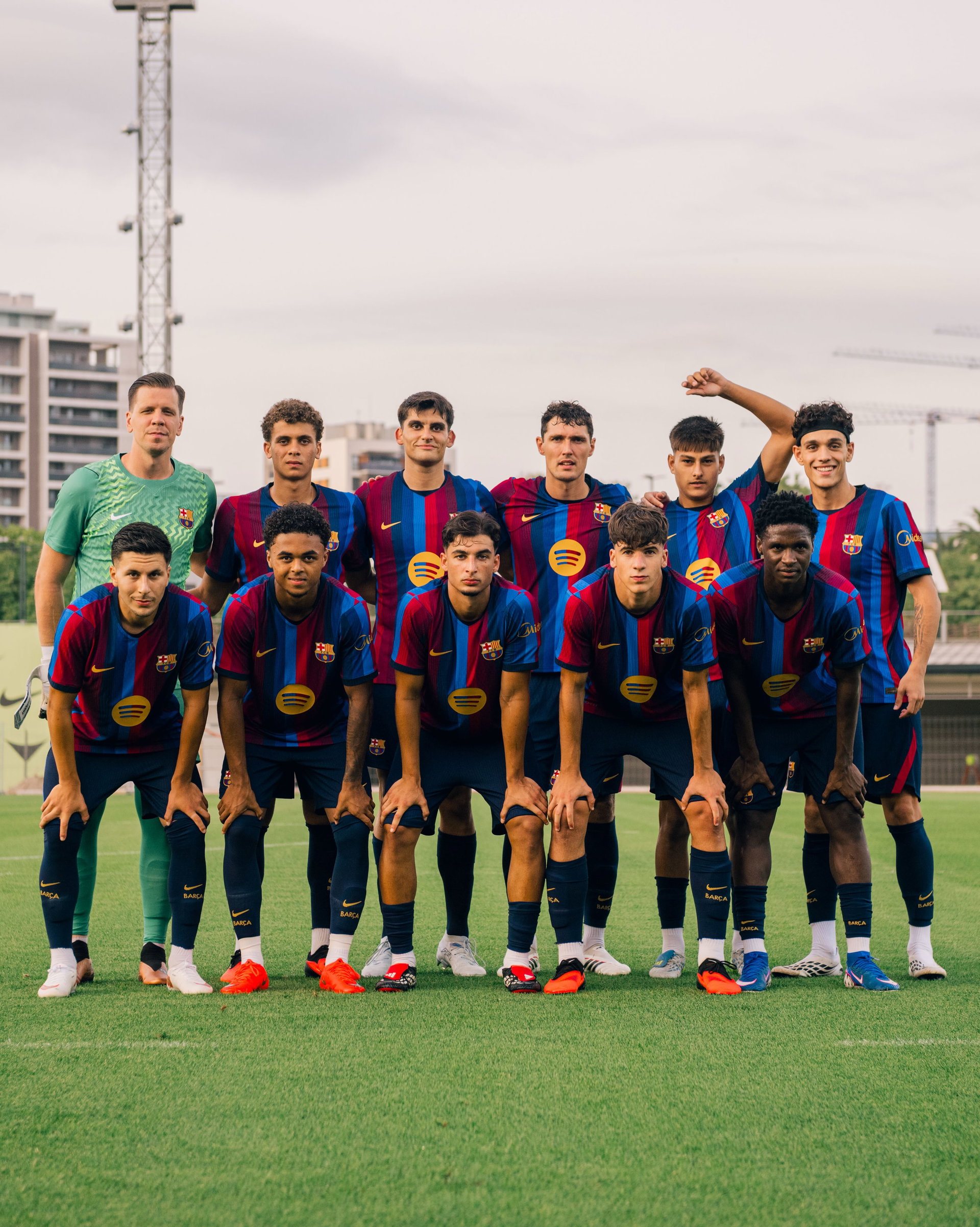FC Barcelona and CE Europa played a behind-closed-doors training match this evening.

Ha estat un plaer, @ceeuropa 🫶