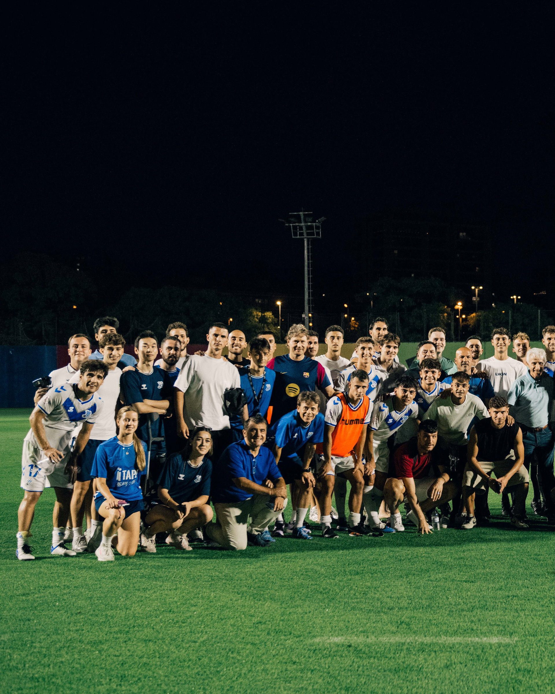 FC Barcelona and CE Europa played a behind-closed-doors training match this evening.

Ha estat un plaer, @ceeuropa 🫶