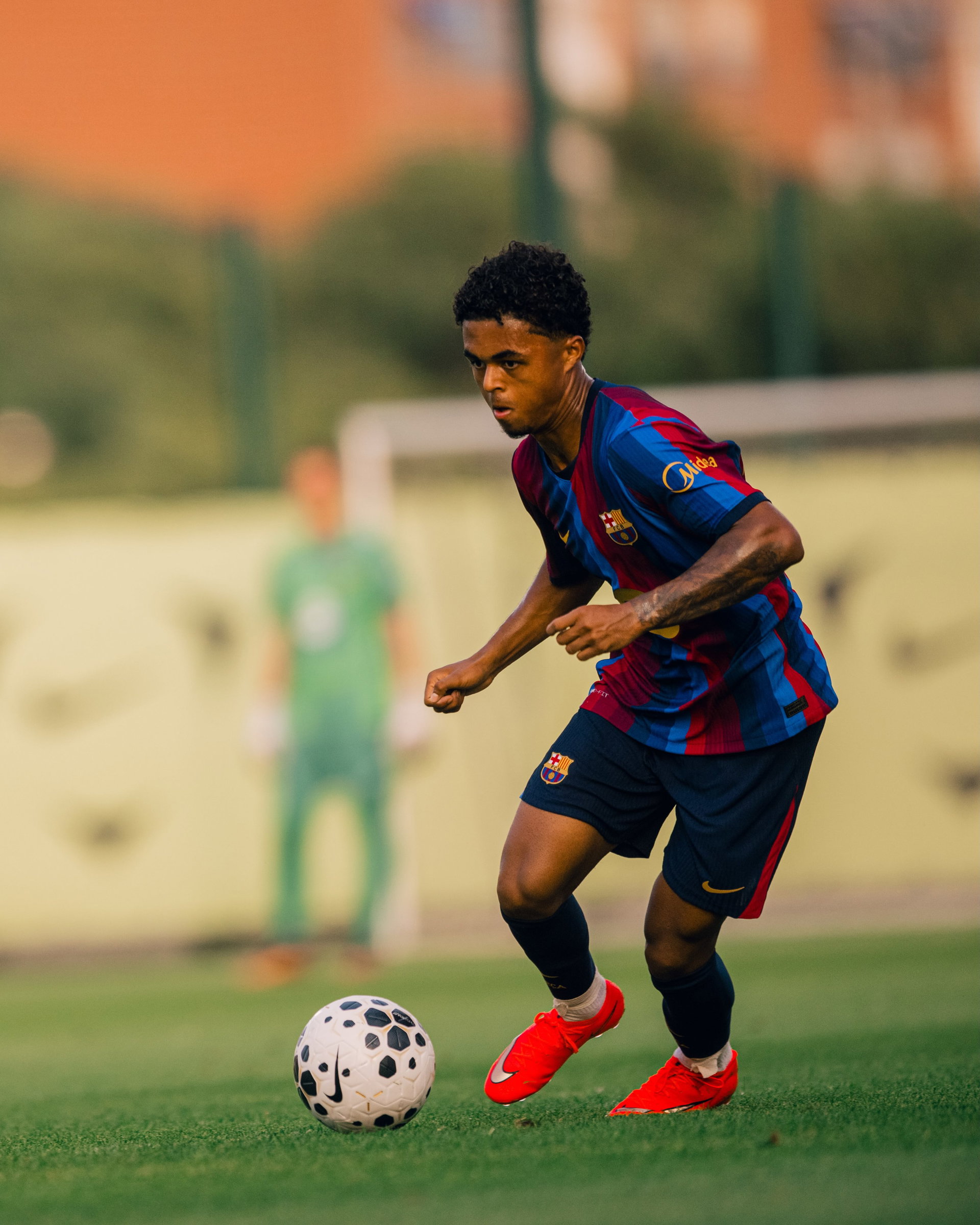 FC Barcelona and CE Europa played a behind-closed-doors training match this evening.

Ha estat un plaer, @ceeuropa 🫶