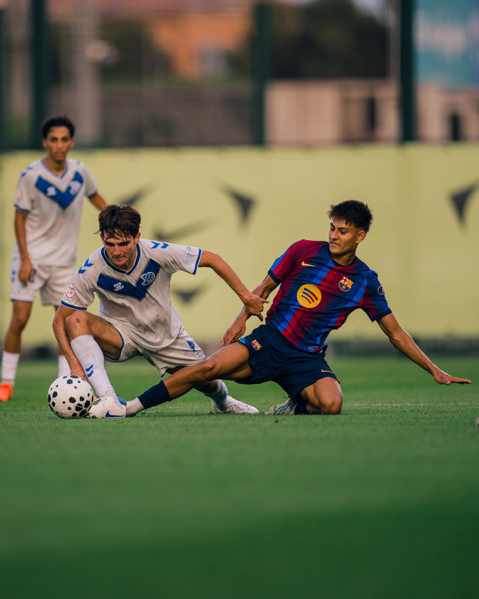 FC Barcelona and CE Europa played a behind-closed-doors training match this evening.

Ha estat un plaer, @ceeuropa 🫶