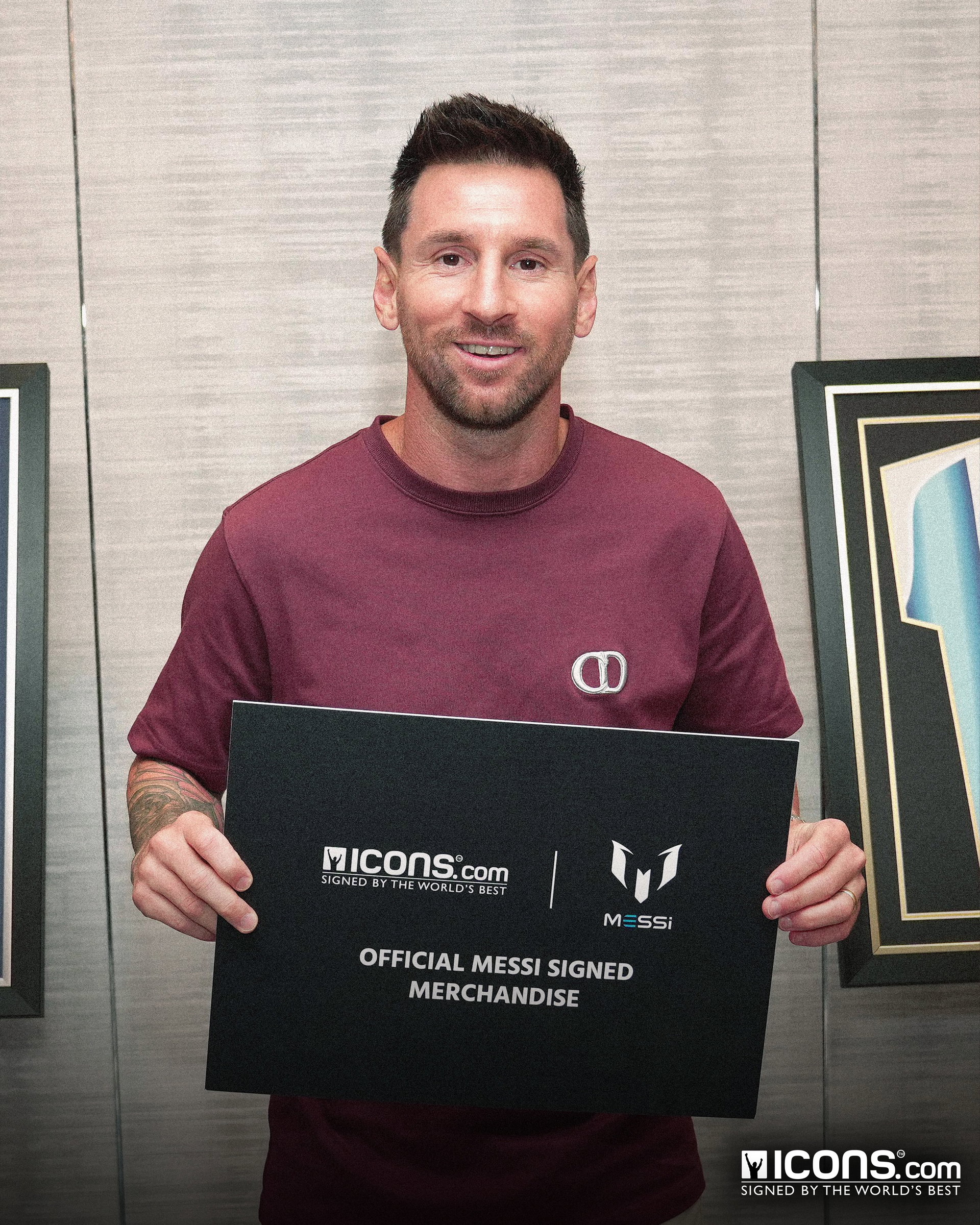 Germany 2006. South Africa 2010. Brazil 2014. Russia 2018. Qatar 2022. Canada, Mexico and United States 2026. Six FIFA World Cups. Relive the journey with my official FIFA World Cup™ signed collection - available only at Icons.com

Alemania 2006. Sudáfrica 2010. Brasil 2014. Rusia 2018. Qatar 2022. Canadá, México y Estados Unidos 2026.
Seis Copas del Mundo. Reviví todo el camino con mi colección oficial firmada de la Copa Mundial de la FIFA™. Disponible exclusivamente en Icons.com