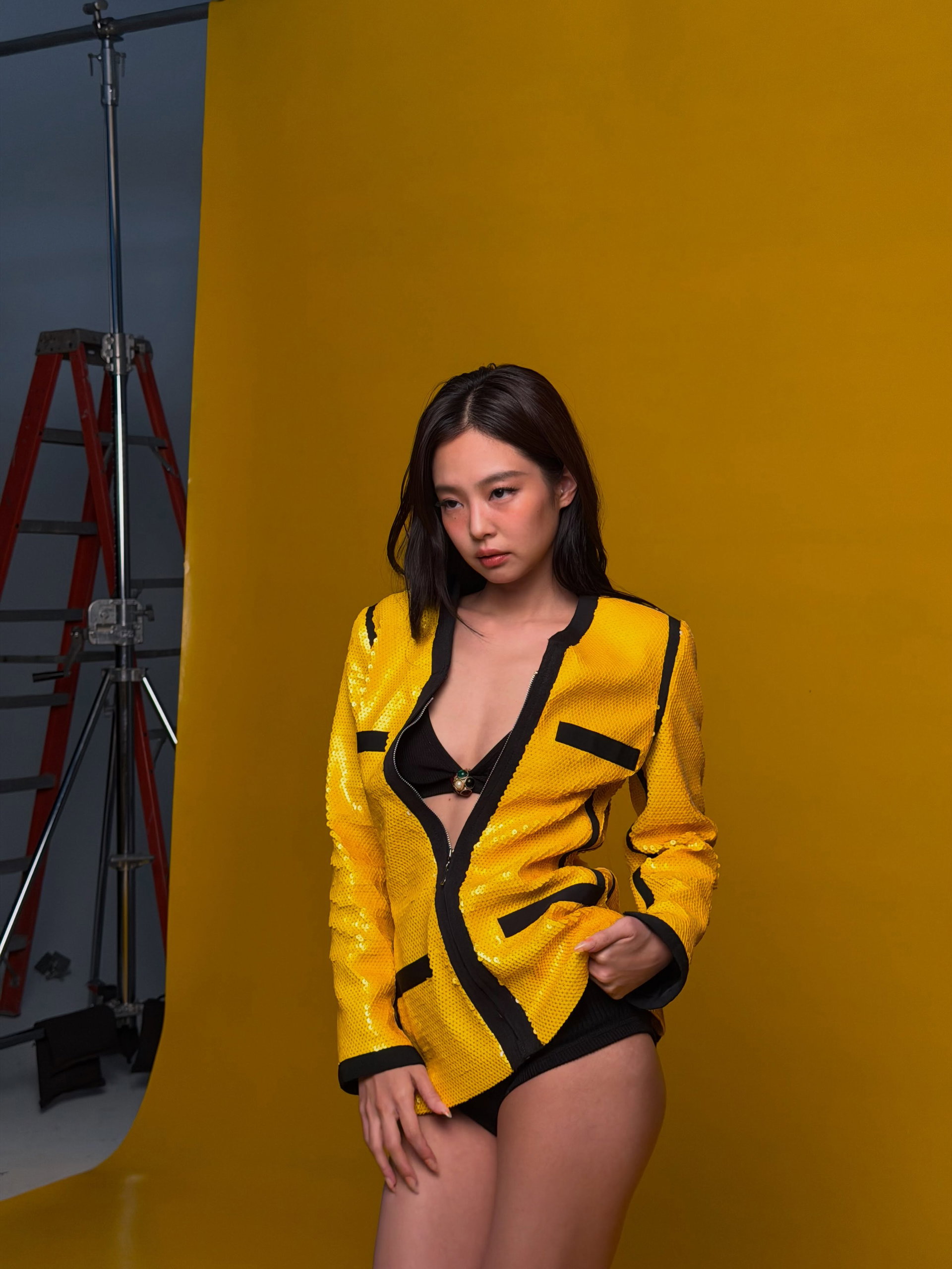 Cosmo Fall 2026 
Editor-in-Chief: @willahbennett
Photographer: @graysonvaughan
Styling: @branduh
Interview: @brittanyspanos
Hair: @evaniefrausto 
Makeup: @2501x2501 
Manicure: @nailsbymei 
Special Thanks: @sam__woolf
Set Design: @commerciallyviable
Creative Director: @samantha_adler
Executive Editor: @saschapix 
Senior Entertainment Director: @maxwelllosgar
Visual Director: @scottmlacey