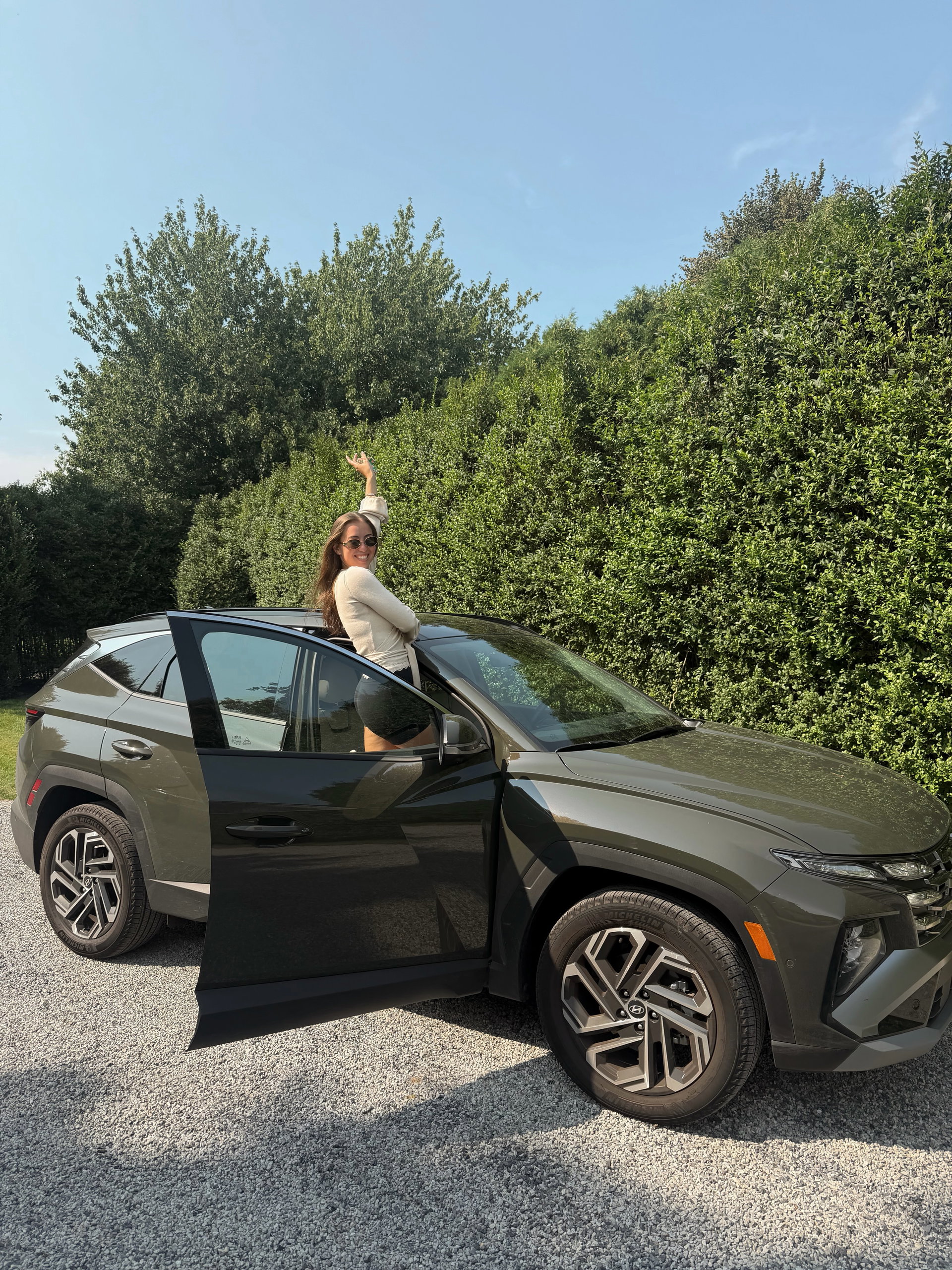 It’s been a Jenny girl summer. My favorite is when she personally stops me from getting too close to the car in front of me xx @hyundaiusa #HyundaiTucson #HyundaiPartner