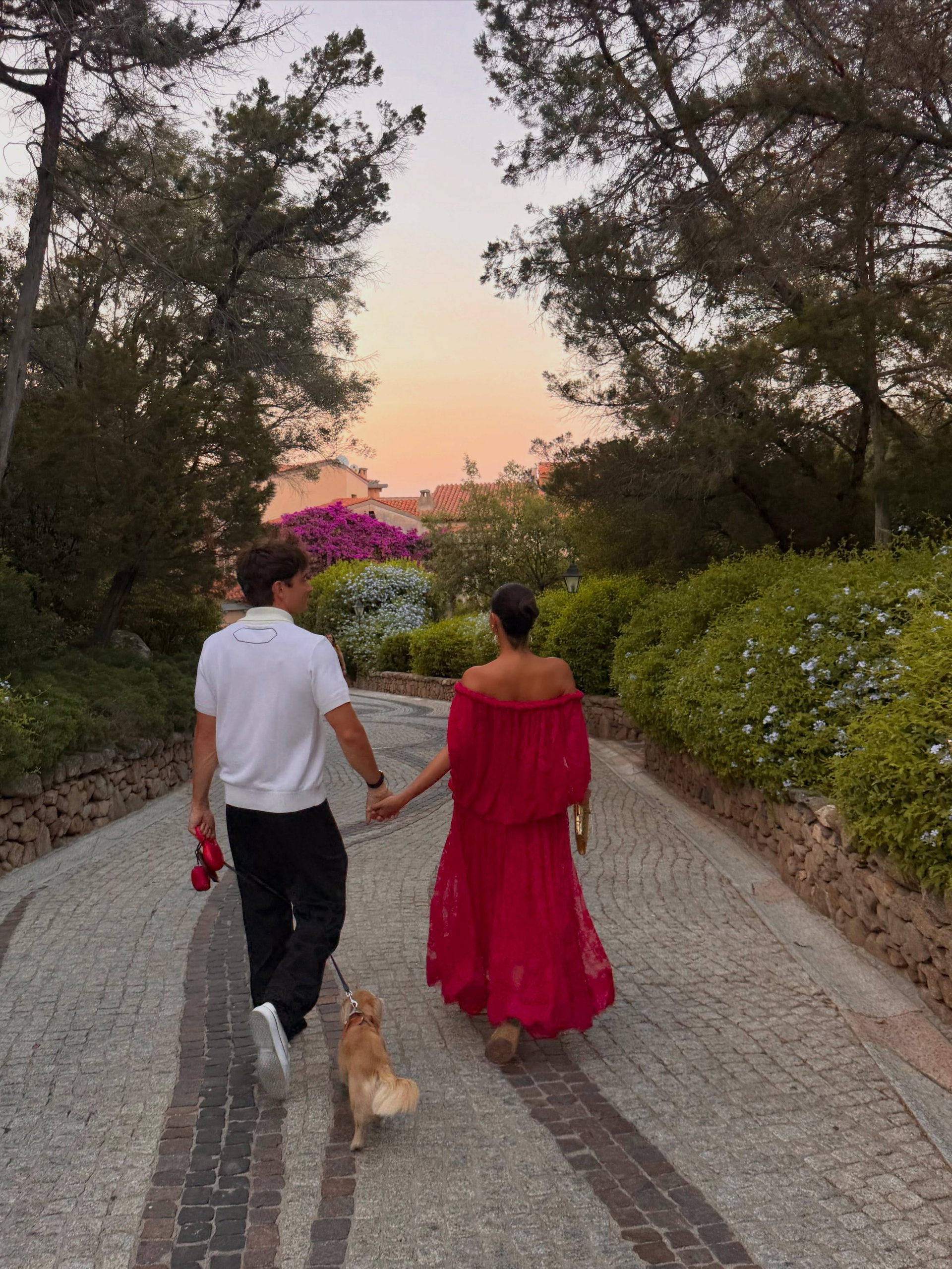 vacations®

beautifulllll pictureeeeee

incredible videoooooo

mum happy i’m happy buttttt

but I lost 🫠

making some serious progress on videoing

this is leo

best evening ever for Leo

leo watching sunset

first holidays as an uncle 🤍🤍🤍

❤️

Romanticccc🥰❤️🤍

that wasn’t a pause

the boy of my life

look at him

cadeau, follow him @norman_nato

wowwww so strong

LA CHICORÉE DE PASCALE 🚀🚀

mummy cuddles

enjoying the view