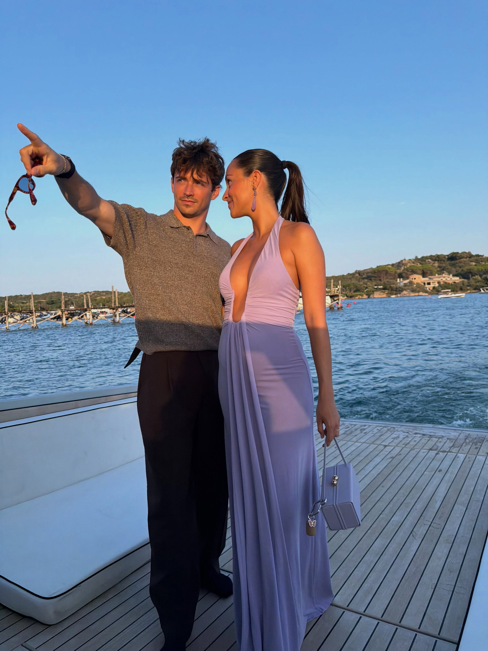 vacations®

beautifulllll pictureeeeee

incredible videoooooo

mum happy i’m happy buttttt

but I lost 🫠

making some serious progress on videoing

this is leo

best evening ever for Leo

leo watching sunset

first holidays as an uncle 🤍🤍🤍

❤️

Romanticccc🥰❤️🤍

that wasn’t a pause

the boy of my life

look at him

cadeau, follow him @norman_nato

wowwww so strong

LA CHICORÉE DE PASCALE 🚀🚀

mummy cuddles

enjoying the view