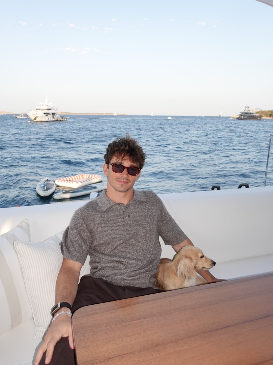 vacations®

beautifulllll pictureeeeee

incredible videoooooo

mum happy i’m happy buttttt

but I lost 🫠

making some serious progress on videoing

this is leo

best evening ever for Leo

leo watching sunset

first holidays as an uncle 🤍🤍🤍

❤️

Romanticccc🥰❤️🤍

that wasn’t a pause

the boy of my life

look at him

cadeau, follow him @norman_nato

wowwww so strong

LA CHICORÉE DE PASCALE 🚀🚀

mummy cuddles

enjoying the view