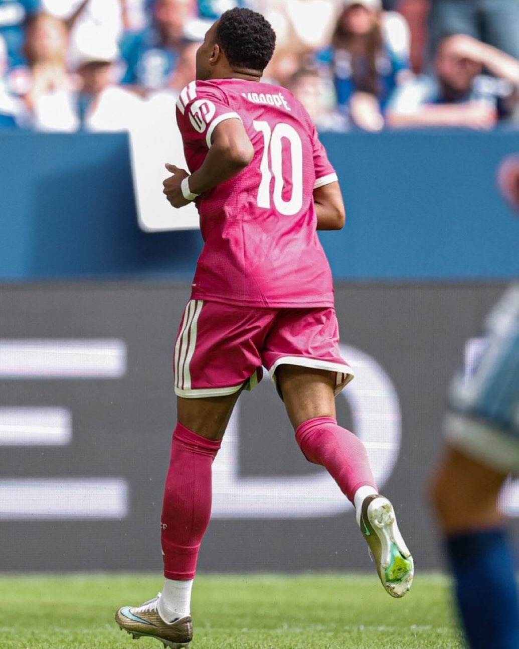j’suis dans mon feeling. @realmadrid