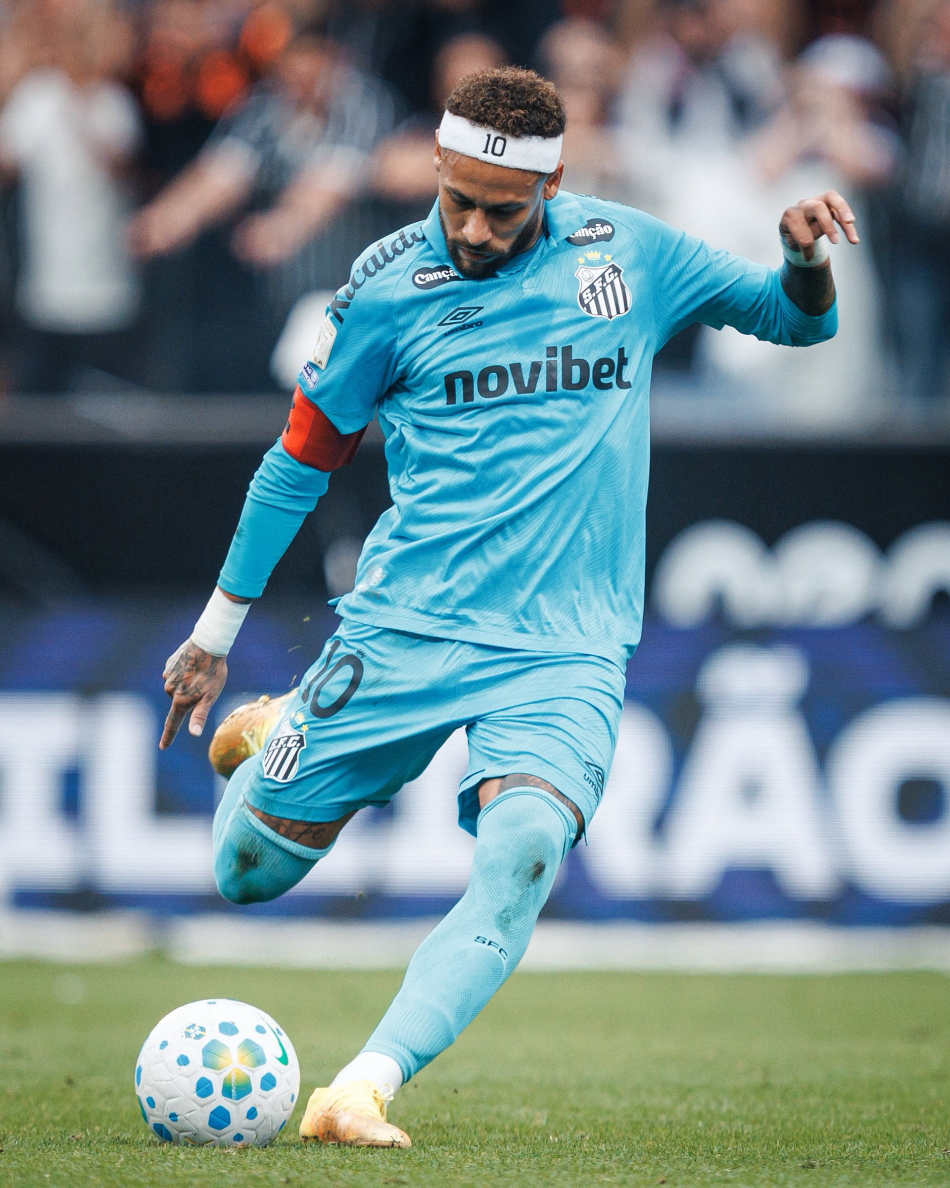 Neymar da Silva 𝙎𝙖𝙣𝙩𝙤𝙨 Júnior, o Príncipe da Vila. 🔟🌟

📸 @RaulBaretta_Photo / Santos FC