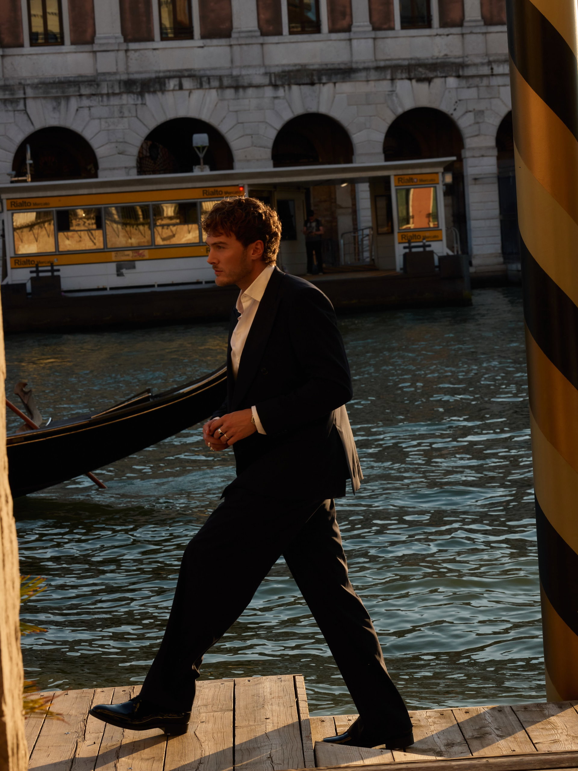 My first time to Venice, hard to believe it’s actually real… Here for the 83rd Film Festival with @armanibeauty #ad 

A large weekend to celebrate the first Giorgio Armani fragrance in 20 years - ‘I WILL’ (Jonathan Bailey ftw)

Also, I discovered something I always wanted to know; boat taxis really are the main form of transport in Venice. Ticked that one off. 

@giorgioarmani #fragrance

(most shots by the awesome @rebeccaspencer_photography 🫂)