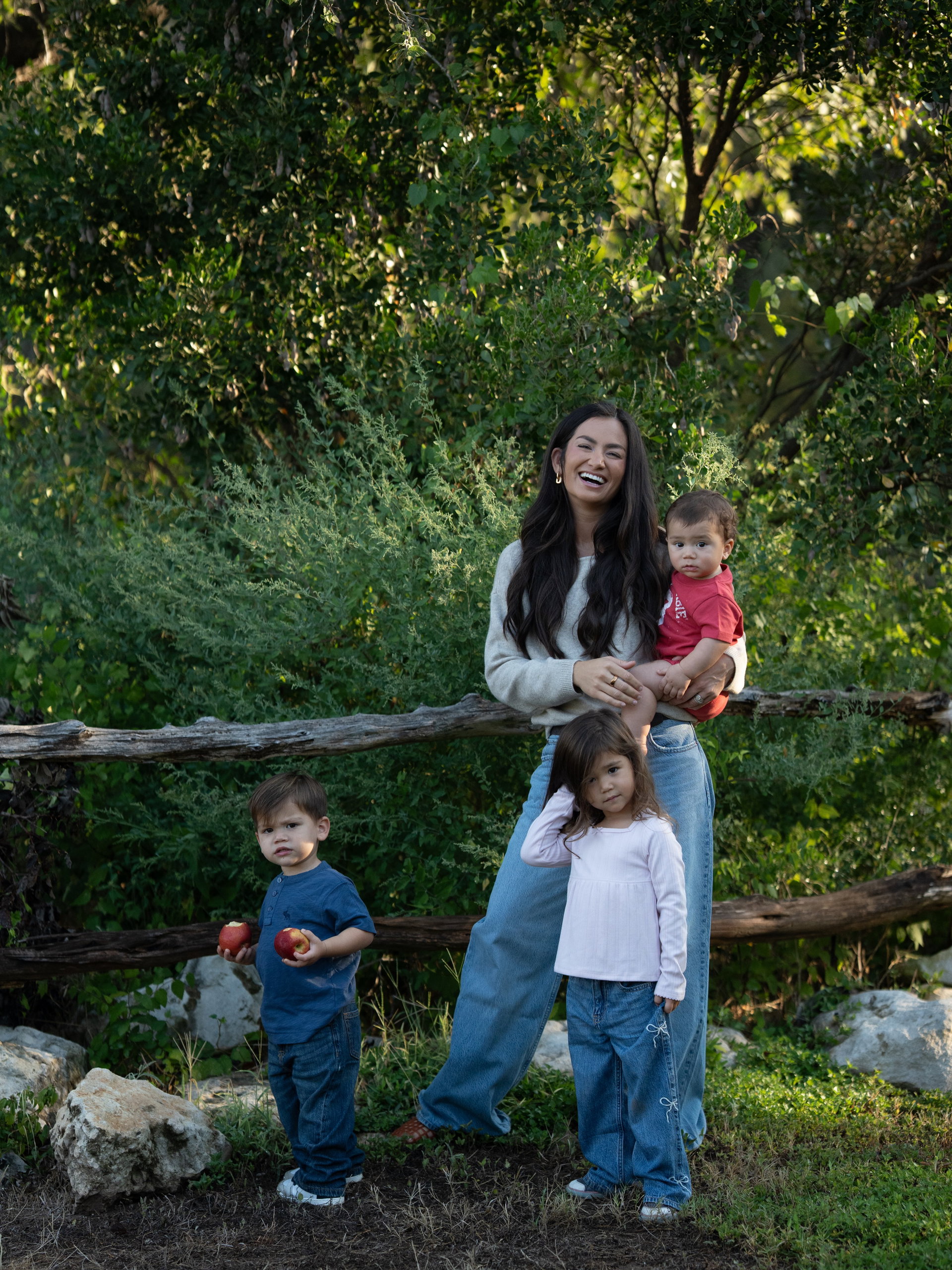 #AbercrombiePartner 🌳🍎 Just an Abercrombie mom raising Abercrombie kids 🥹