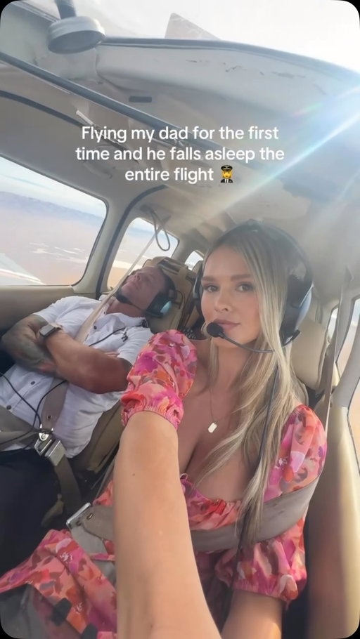 He apparently he trusts me 😂

#airplane #pilotlife #pilot