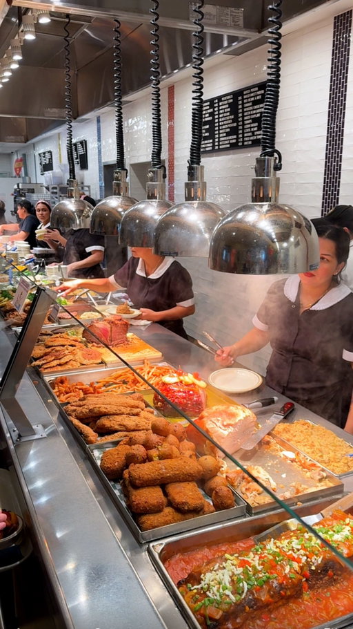 Cleburne Cafeteria has been in Houston since 1941!
This place is like Thanksgiving every day 🤩
How it works: It’s a long cafeteria-style buffet line of homestyle southern food. They serve you, you don’t serve yourself, you just choose what you want ☺️ You pay for the individual entrees and sides you picked (it’s not one set price for everything, and not “all you can eat”!) They have a large seating area, and a patio — Have yall been to this classic spot?!

📌 3606 Bissonnet St, Houston, TX 77005

#houston #houstonfoodie #houstonfood #houstontx #htx #htxfood #htxeats #htown #southernfood #buffet #texas #thingstodoinhouston #htxfoodie