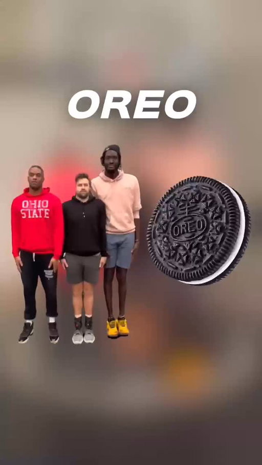 Imitate the logo🤣