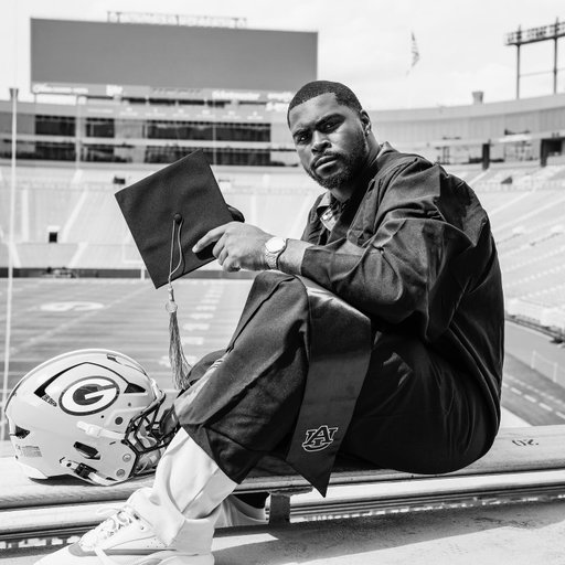 Heard they was handin em out, so i went got something they could never take🗞️🎓🍾
#businessdegree