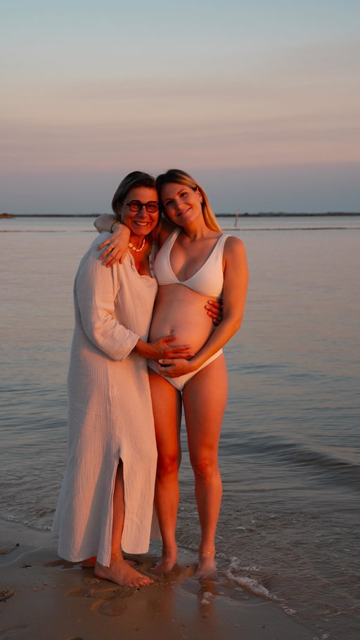 J’en pleurs encore de rire et vous ? Et vous comment vous avez fait votre annonce ? Ceux qui n’ont pas d’idées, contactez-moi en DM 😂 j’adore ça ! 

—
#annoncegrossesse #creatricedecontenu #grossesse2025 #mumtobe2025 #futurmaman