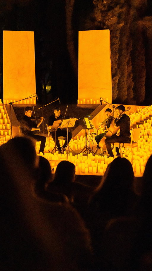 Outdoor venues, iconic tributes, unforgettable nights... This is what summer with Candlelight feels like 🕯️💛 Get your tickets now at the link in bio. #candlelightconcerts #candlelightsummer #candlelight #openair