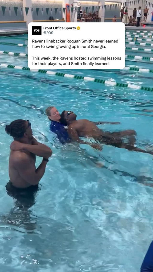 The Ravens brought in Michael Phelps and instructors to teach their players how to swim.

Roquan Smith—who never swam before—finally learned to swim.

(🎥 via @ravens)