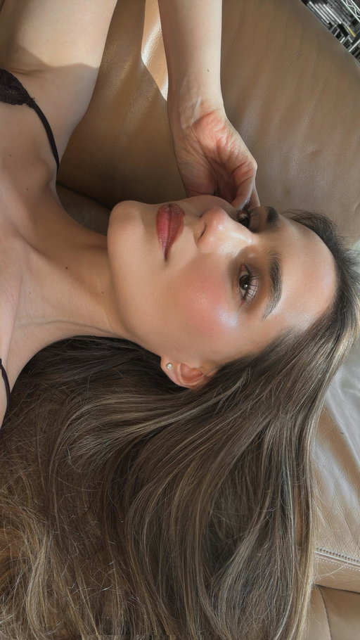🤍 a fresh start after a sweet summer means back to wearing mascara. loving the new @lorealparis panorama extra black — can we speak about the length of my lashes? I truly adore it. #LOrealParisCH #PanoramaAllNightBlack #LongLasting #Mascara #IntenseLook #AD
🤍 un nouveau départ après un été tout en douceur, et c’est le retour du mascara. je craque pour le nouveau Panorama Extra Black signé @lorealparis — mes cils sont longs et incroyablement définis. j’adore!