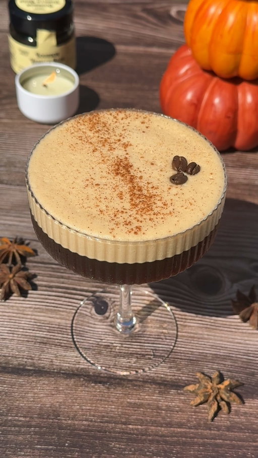 Fall season at Trader Joe’s is our favorite time of the year🍂☕

#traderjoes #autumn #espresso #martini #espressomartini #fall #cocktail