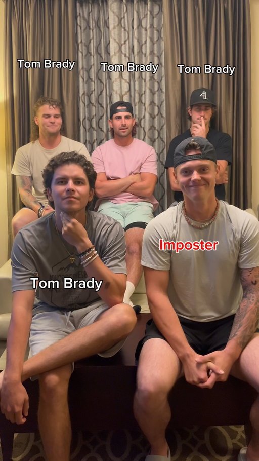 This game was hilarious 😂
.
.
.
.
#trending #funny #partyanimal #imposter #brady