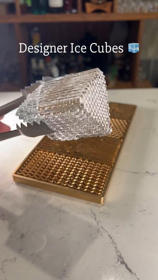 Take your cocktail game to the next level with designer ice 🧊 

#clearice #cocktailice #ice #🧊
