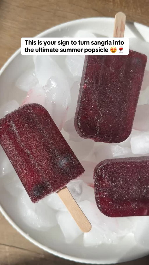 Whether you’re lounging poolside or catching the sunset, these sangria popsicles are the perfect cool-down treat to keep you refreshed 😋🍷  #bolthousefarms #sangria #diypopsicles #boozypopsicles #summertreat

🎥: @yessidothecookingg