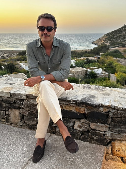 Linen-clad in Antiparos 

#TheBespokeDudes #Antiparos