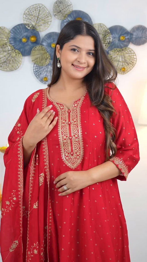 Welcoming Bappa with love, joy & traditions 🌸

This Ganesh Chaturthi, I’m celebrating in style with my festive favourites from @bibaindia that reflect my unique spirit and heritage.

Because when you embrace who you truly are, you celebrate every moment beautifully. That’s what makes me “Different By Design.”

#BIBA #BIBAIndia #DifferentByDesign #ganeshchaturthi #ganeshotsav #ganeshfestival