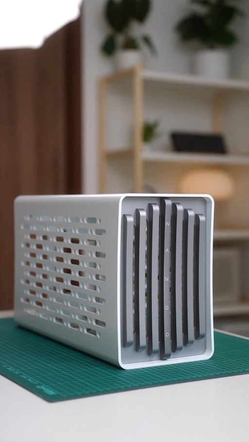 A quick breakdown of my latest build 👀

#miniitx #cleansetup #desksetup