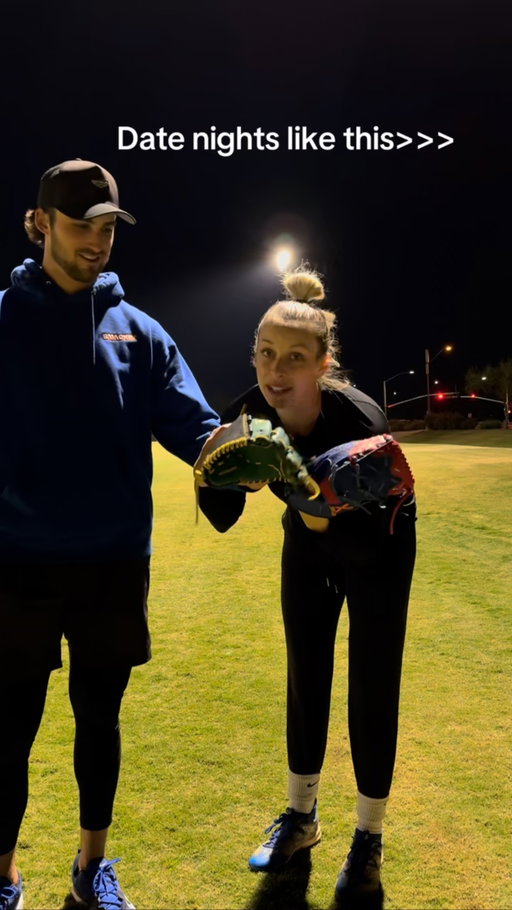 TAG YOUR THROWING PARTNER⚾️
#baseball #softball #couple