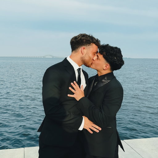 Yk what day it is…National Couples Day 🤍

Celebrating our love we share means the world to me, even though we do that everyday:) I love you Dylan and life is so awesome with you in it xoxo I love you bunches