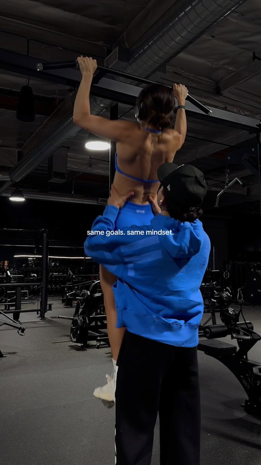 💙 @dfyne.official code BREE + FOX 
#gym #dfyne #gymootd #gymfit #gymgirl #gymcouple #gymcouples #gymgoals #couplegoals #lifestyle #healthylife #gymlife