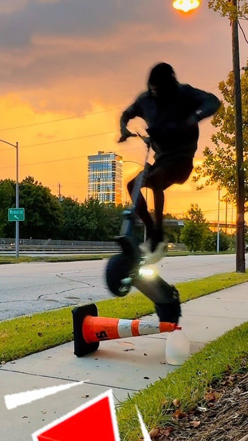 I got that bunny 
@ridegotrax 
#electric-scooter #electricscooters #escooter #Scooterkel #scootergang #electricscooter #electricscooters #escooter #allelectricscooter