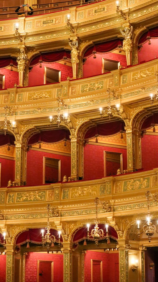 We said what we said ✨ Did you know you can get seating onstage for Natasha, Pierre & The Great Comet of 1812? On at @mirvishproductions until August 24, 2025