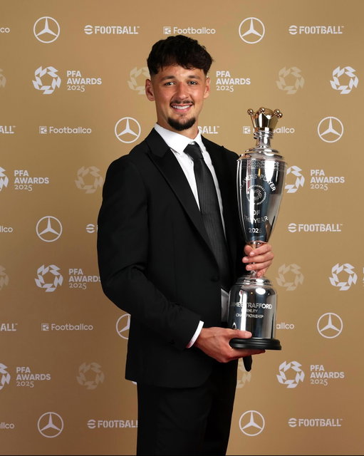 Incredibly proud to be named the PFA Championship Players’ Player of the Year and included in the Team of the Year. A huge thank you to all the lads who voted. It’s an honour to be recognised by those I share the pitch with.
