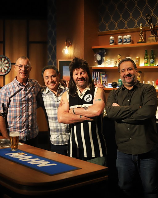 Lawrence Mooney's best mate from Port Adelaide.

Gavin Muntberry ⚡️

#TheFrontBar | Wednesday | 8.30pm AEST 📺