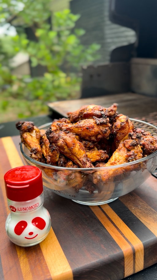 #Ad People say MSG only belongs in indulgent food. But I’m telling you right now—it belongs in your brine, your seasoning, and right next to the smoker. I partnered with the Ajinomoto Group to show how this Umami Seasoning upgrades real food—like these smoked Southern chicken wings. Salt seasons. MSG elevates. That’s flavor science. Season smart. Know better. Eat better. #AjinomotoCoPartner @know_msg