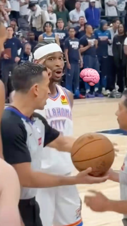 When the fans have IQ too 🧠🔥

0.1 seconds was added back to the clock due to the ball being ruled out of bounds.