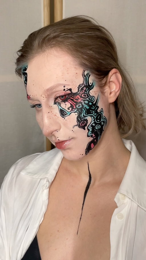 the summer Hikaru died 🖤
(oh no two boys in love)

@zahrasfieldjournal used that sound for her look and omg it suits the story perfectly •

• blush is from cbeauty brand leemember
• @aboutfacebeauty eye paint in white noise • @beautybay matter palette • @lethalcosmetics water activated eyeliner • @flowerknows_global lip glaze

#thesummerhikarudied #hikaru #anime #makeup #graphicliner