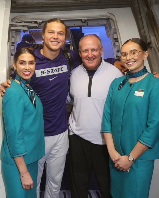 The Cats are here!

Fáilte @kstatefb 🏈 The team landed this morning on chartered flight EI 4096 from Kansas City International Airport ✈️ See you at Aviva Stadium ☘️

#MuchMoreThanAGame | #TouchdownDublin | #TouchdownIreland