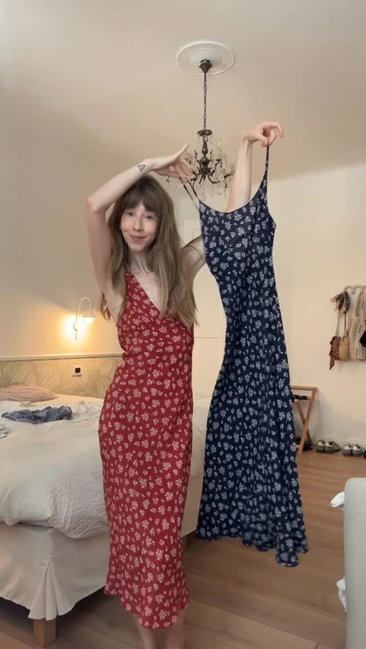 a moment for two of my favourite dresses 💌

@realisationpar