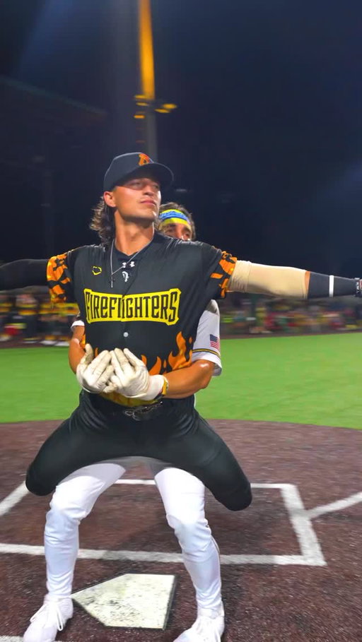 This walk up’s got us in our feels.... and we wouldn’t change a thing😏
 

#savannahbananas #bananaball #camprock #baseballboys #disneychannel #disneymovie