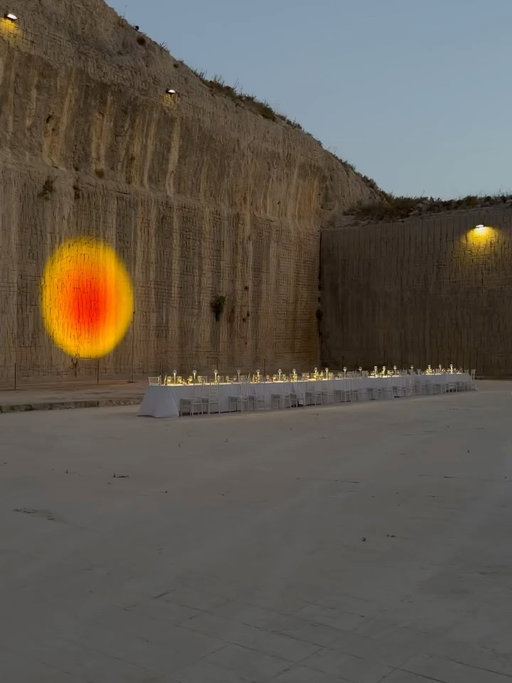 Why choose between yellow and orange when both set the perfect tone for a dinner party?🟡🟠

About last night ✨Tavolata in a quarry in Noto, Sicily

Creative Direction: @me.fabbrini @tavolata.it

Yellow brings warmth, optimism, and a welcoming glow, enhancing fresh foods and sparking lively conversation.

Orange radiates vitality and creativity, stimulating appetite and adding richness to the table.

Together, they shift seamlessly across seasons, pair beautifully with neutrals and natural textures, and turn any gathering into a joyful celebration.

Two radiant hues. Endless possibilities for connection, conversation, and color at the table.